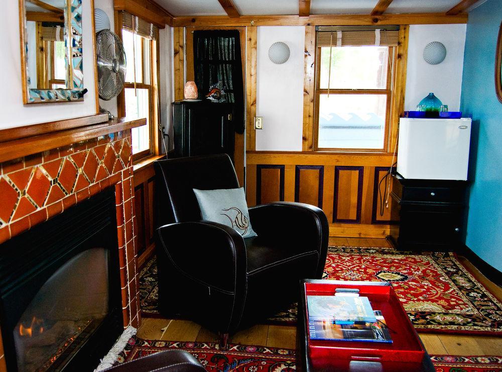 The Covington Houseboat Bed & Breakfast Saint Paul Bagian luar foto