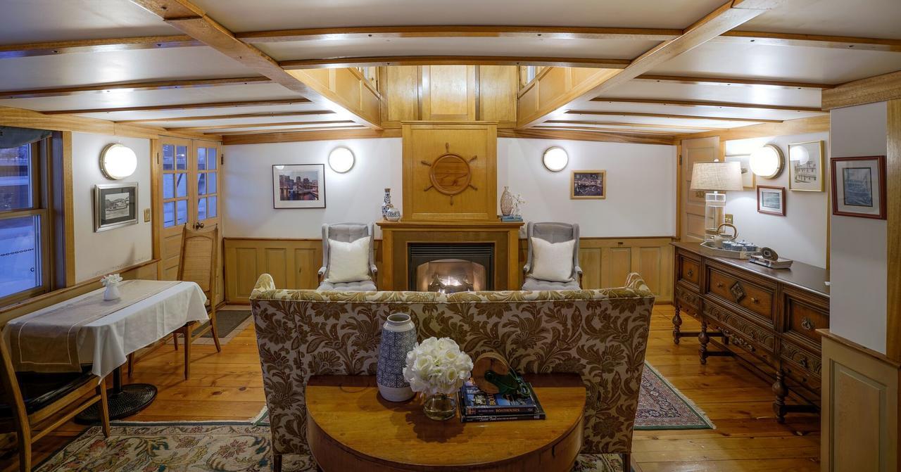 The Covington Houseboat Bed & Breakfast Saint Paul Bagian luar foto